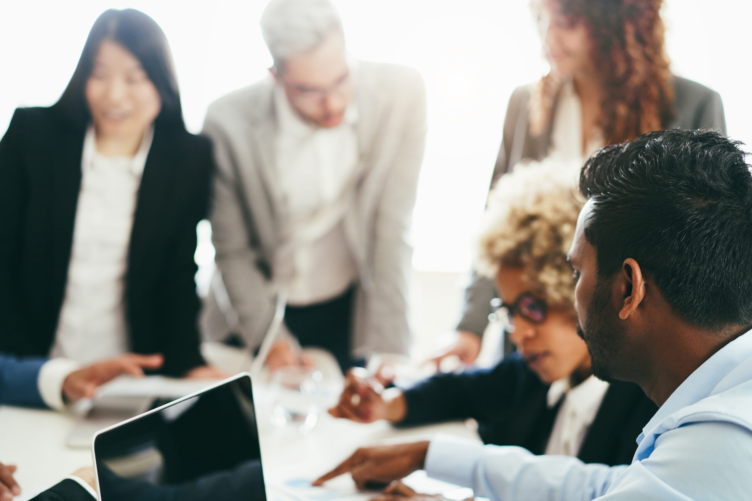 Como as relações trabalhistas e sindicais podem ajudar a governança corporativa